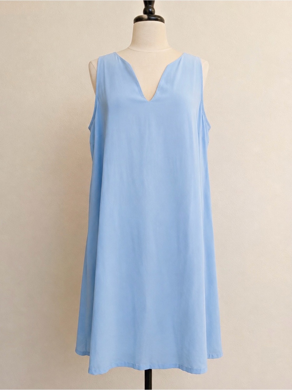 SHEIN Light Blue V-Neck Sleeveless Midi Dress